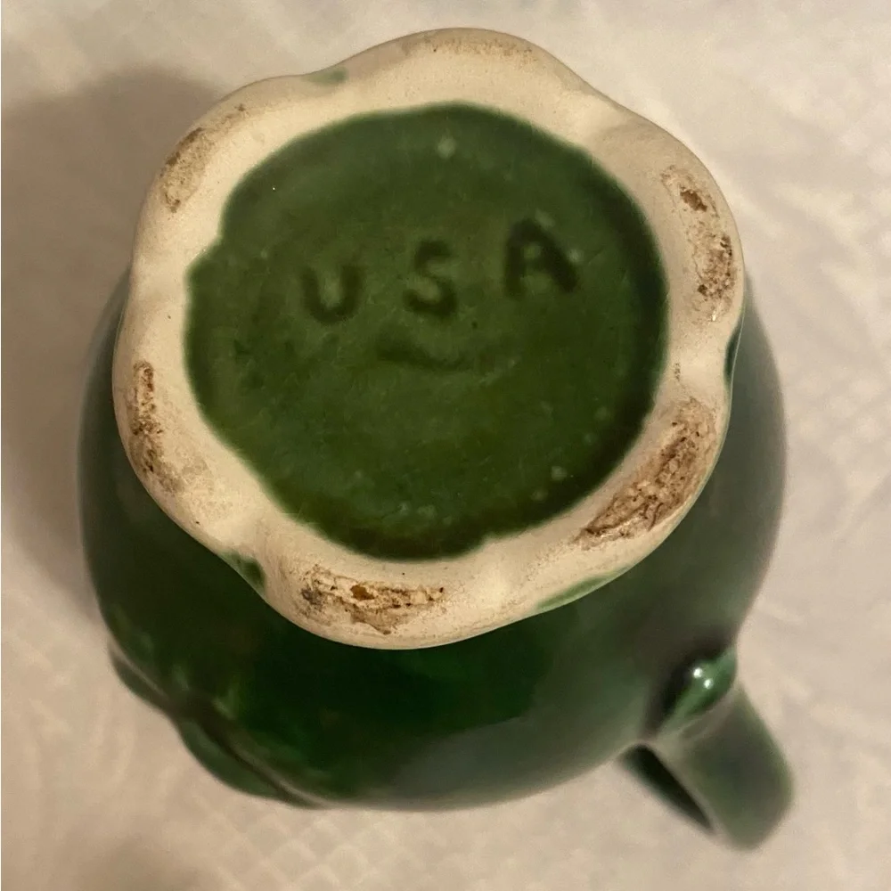 Vintage USA Green Ceramic Pitcher, Creamer - Picture 5 of 7